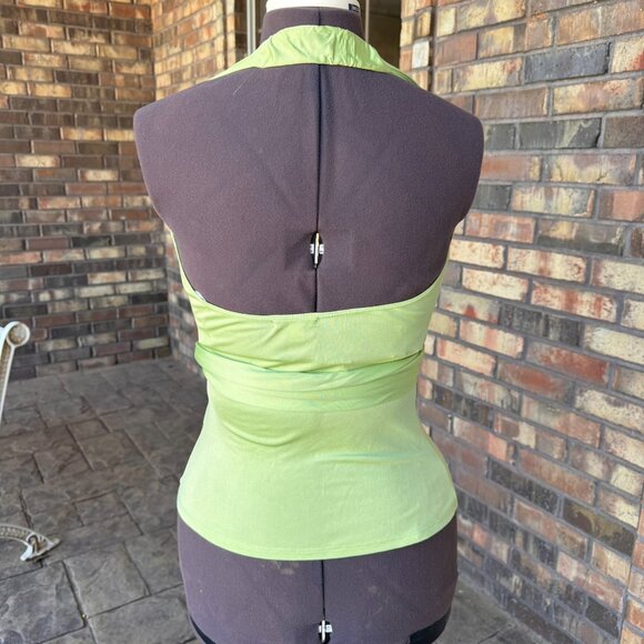 Page 100% silk green top; Size Small - Picture 4 of 10